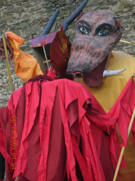 xc_DevilBoar_Embrace.jpg